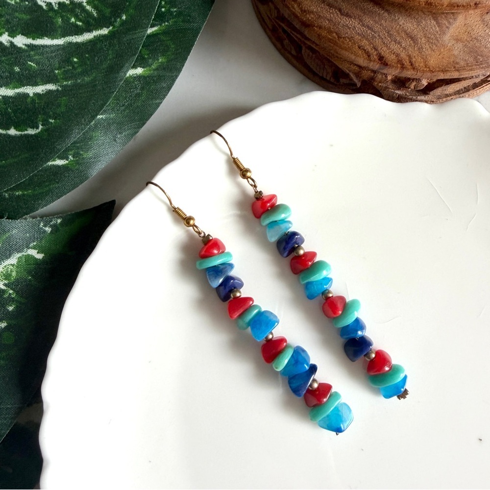 3/$22🩶 Red Green Blue Stone Earrings Long Bar Dangle PREOWNED Boho Jewelry